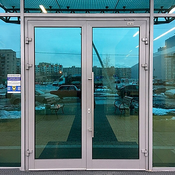 Алюминиевая дверь 1500x2200 мм. GFTD43207